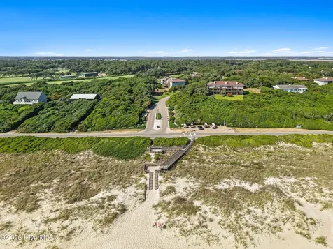 504 Periwinkle Way Caswell Beach NC 28465