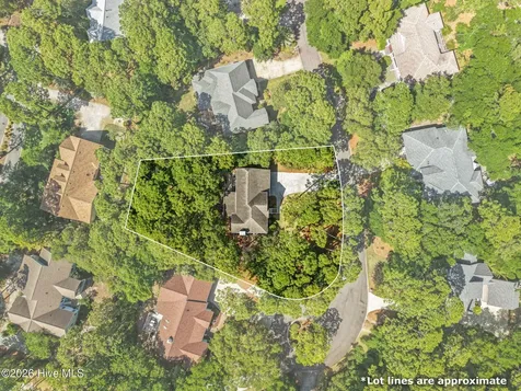 504 Periwinkle Way Caswell Beach NC 28465