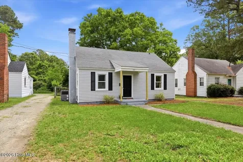 1313 Maple Street Goldsboro NC 27530