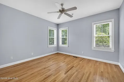 7037 Cayman Court Wilmington NC 28405