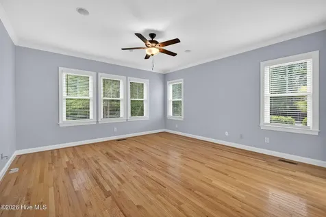 7037 Cayman Court Wilmington NC 28405