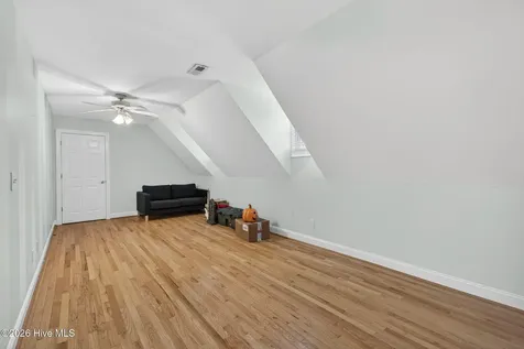 7037 Cayman Court Wilmington NC 28405