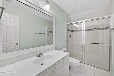 7037 Cayman Court Wilmington NC 28405