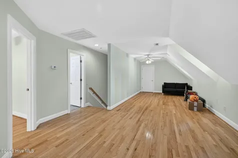 7037 Cayman Court Wilmington NC 28405