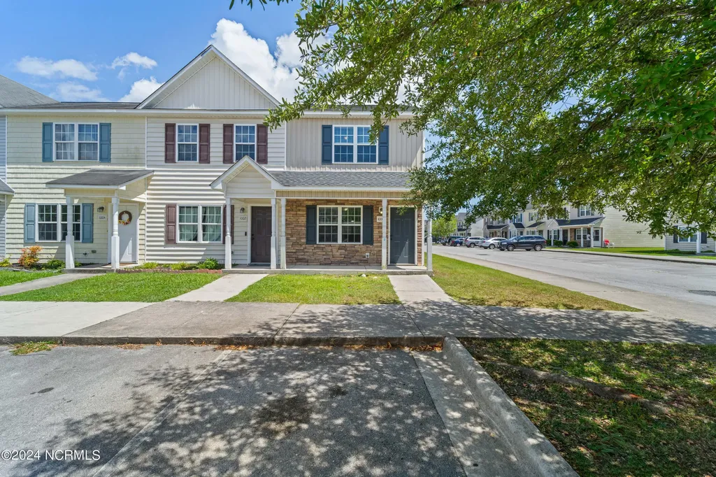 1000 Banister Loop Jacksonville NC 28546
