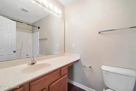 1000 Banister Loop Jacksonville NC 28546