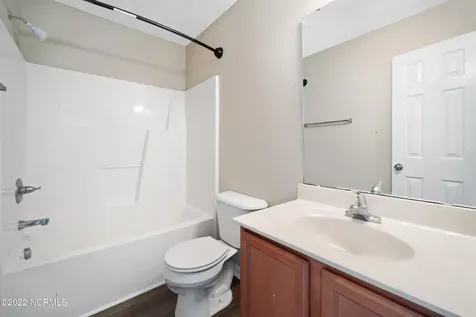 1000 Banister Loop Jacksonville NC 28546