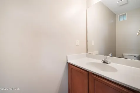 1000 Banister Loop Jacksonville NC 28546