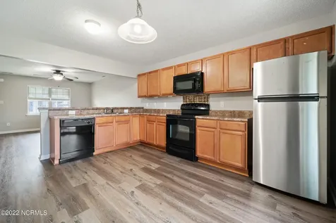 1000 Banister Loop Jacksonville NC 28546