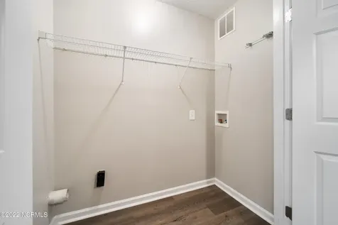 1000 Banister Loop Jacksonville NC 28546