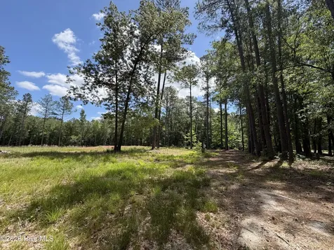 979 Aiken Road Vass NC 28394