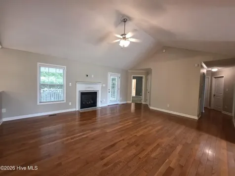 205 Woodberry Place Jacksonville NC 28540