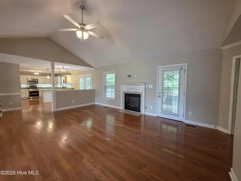 205 Woodberry Place Jacksonville NC 28540