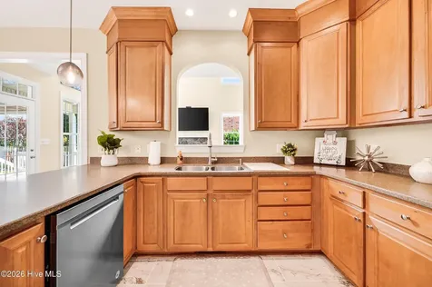 220 Iverleigh Lane Jacksonville NC 28540
