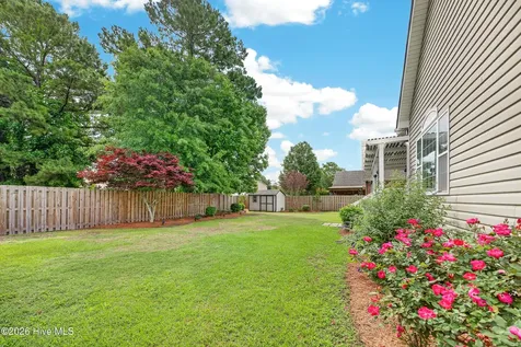 220 Iverleigh Lane Jacksonville NC 28540