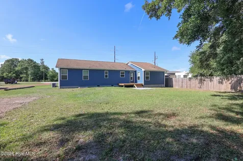 2098 Nc Highway 172 Sneads Ferry NC 28460