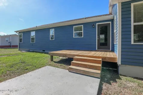 2098 Nc Highway 172 Sneads Ferry NC 28460
