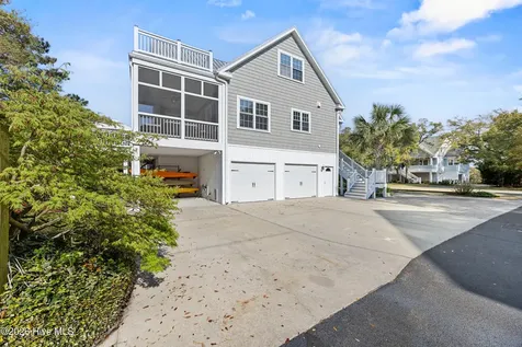 222 Windy Hills Drive Wilmington NC 28409