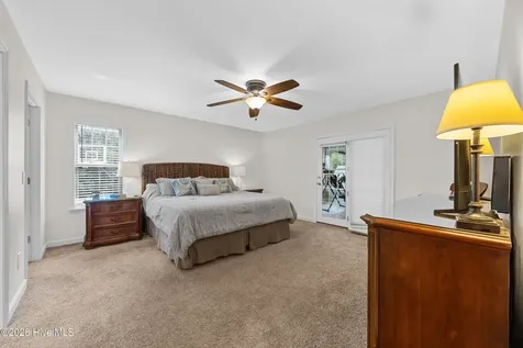 7203 Scallop Lane Wilmington NC 28409