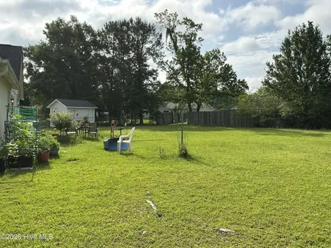 1011 Ridgecrest Lane Jacksonville NC 28546