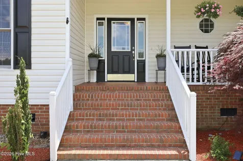 110 E Dowry Creek Belhaven NC 27810