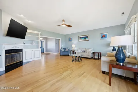 110 E Dowry Creek Belhaven NC 27810