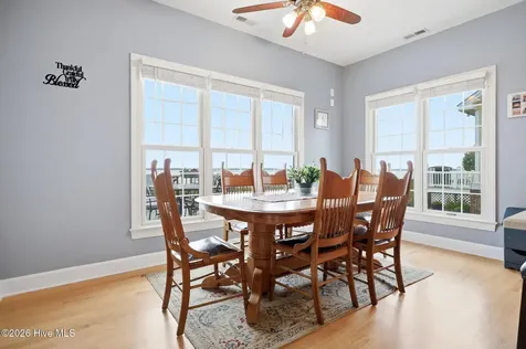 110 E Dowry Creek Belhaven NC 27810