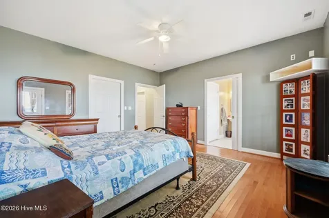 110 E Dowry Creek Belhaven NC 27810