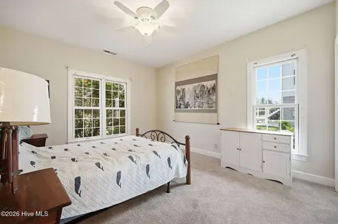 110 E Dowry Creek Belhaven NC 27810