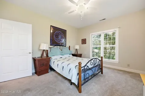 110 E Dowry Creek Belhaven NC 27810