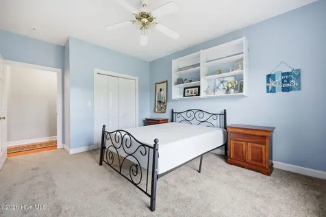 110 E Dowry Creek Belhaven NC 27810