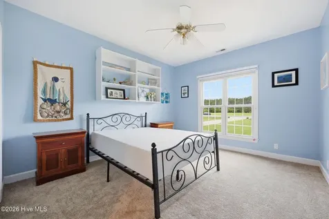 110 E Dowry Creek Belhaven NC 27810