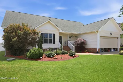 110 E Dowry Creek Belhaven NC 27810
