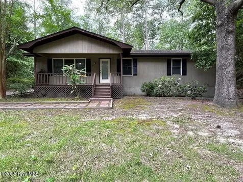 902 Heather Trail Aberdeen NC 28315