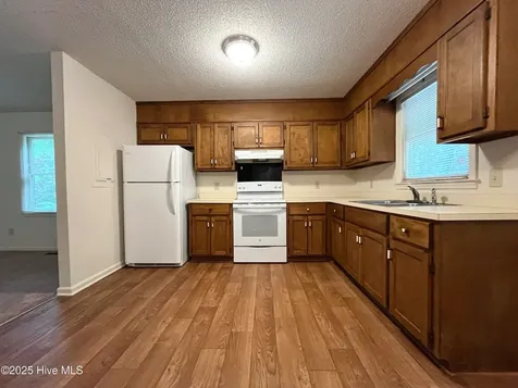 902 Heather Trail Aberdeen NC 28315