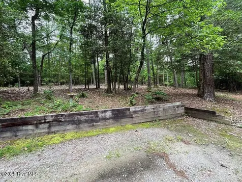 902 Heather Trail Aberdeen NC 28315