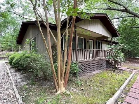 902 Heather Trail Aberdeen NC 28315