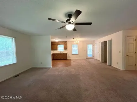 902 Heather Trail Aberdeen NC 28315