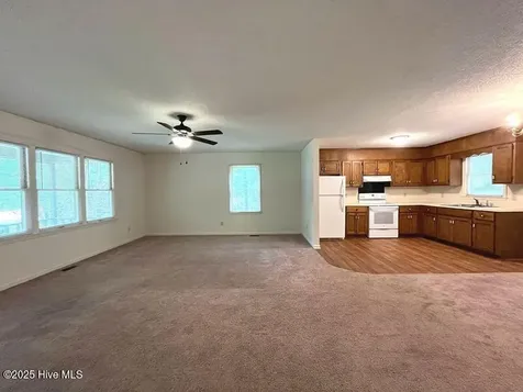 902 Heather Trail Aberdeen NC 28315