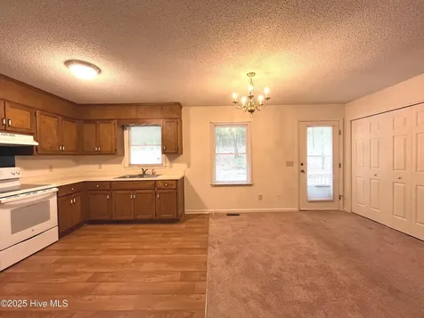 902 Heather Trail Aberdeen NC 28315