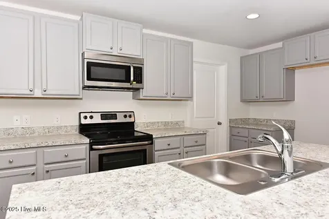 3318 Summer Tanager Lane Leland NC 28451
