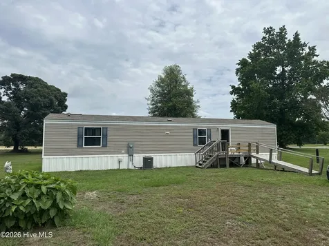 30 Fredrick Road Clinton NC 28328