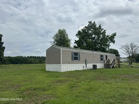 30 Fredrick Road Clinton NC 28328