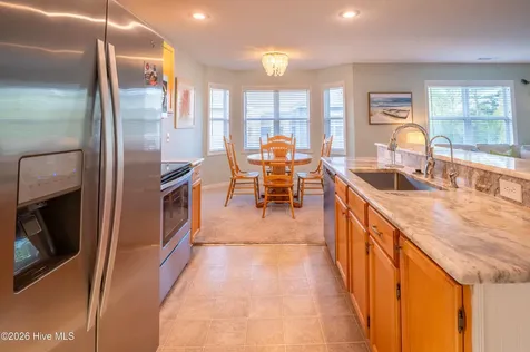 3030 Marsh Winds Circle Southport NC 28461
