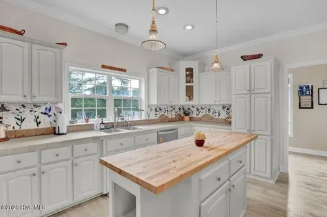635 Cross Creek Drive Hampstead NC 28443