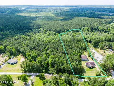 635 Cross Creek Drive Hampstead NC 28443