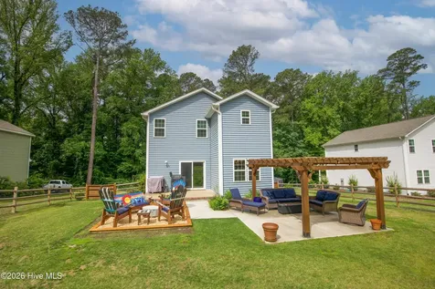 704 Pinecrest Street Carthage NC 28327