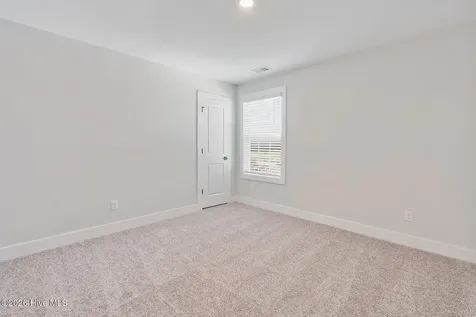 175 S Commons View Drive Hampstead NC 28443