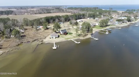 326 Woodstock Lane Belhaven NC 27810