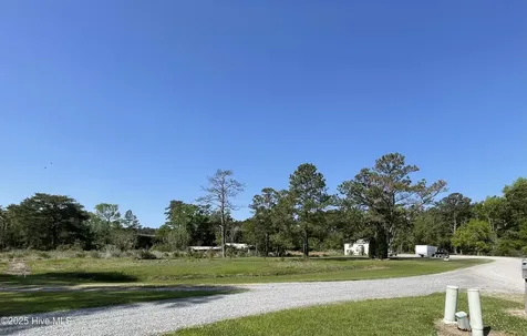 326 Woodstock Lane Belhaven NC 27810